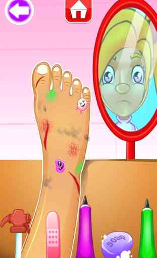 Lesiones del pie Scary - Clínica de la muchacha 2